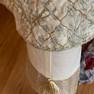 Medium size 3 piece suit. Khaddi.